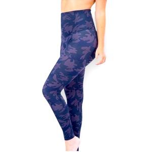 NWT Empetua Camo Leggings